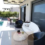 Gem Luxury Sea View Karavados
