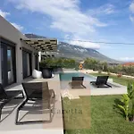 Villa Gem Luxury Sea View *