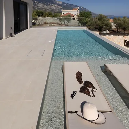 Gem Luxury Sea View Villa Karavados