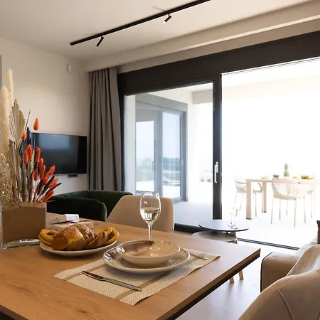 Gem Luxury Sea View Villa *