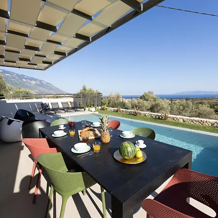 Gem Luxury Sea View * Karavados