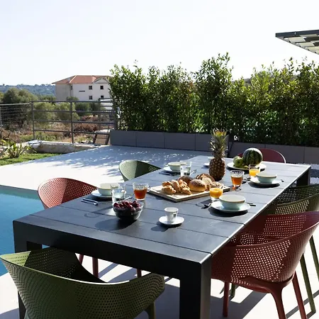 Gem Luxury Sea View *