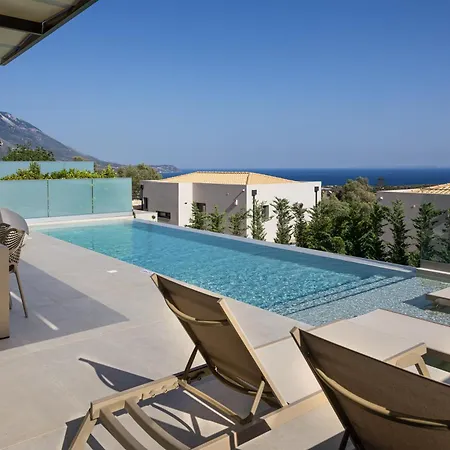 Gem Luxury Sea View * Karavados