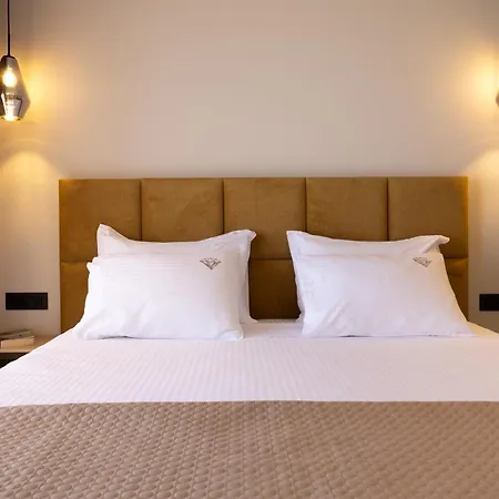 Gem Luxury Sea View * Karavados